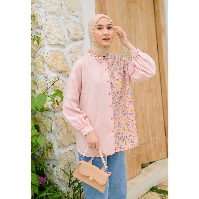 Blouse EXIT SIGNATURE