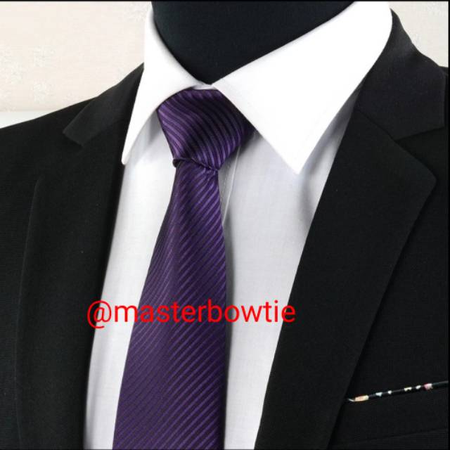 Dasi panjang ungu tua motif salur