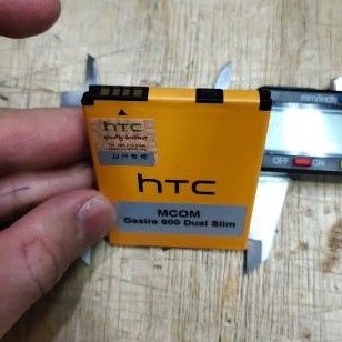 Baterai HTC DESIRE 600 dual SIM / BO47100 / B047100 battery battle