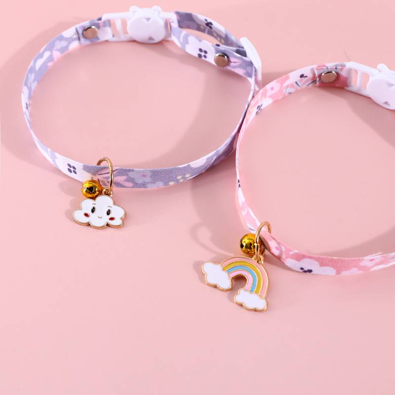 Kalung Leher Anjing / Kucing Adjustable Dengan Liontin Bentuk Awan / Pelangi