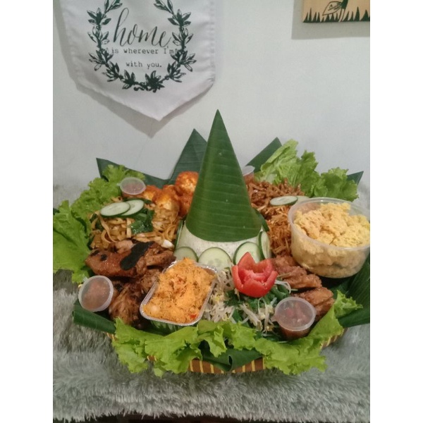 

tumpeng nasi campur 5 orang