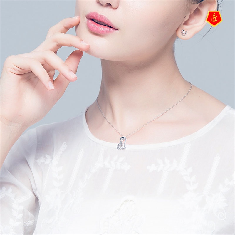 [Ready Stock]Korean Fashion Silver Heart-Shaped Zircon Pendant  Elegant Graceful