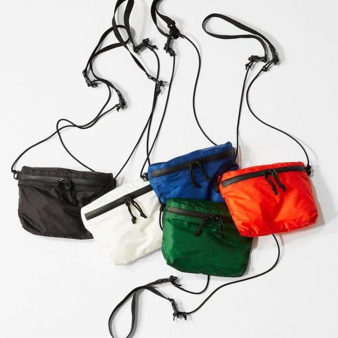 -SIAP KIRIM- UNIQLO FANNY BAG LIGHTWEIGHT TAS RINGAN - HARGA DISKON