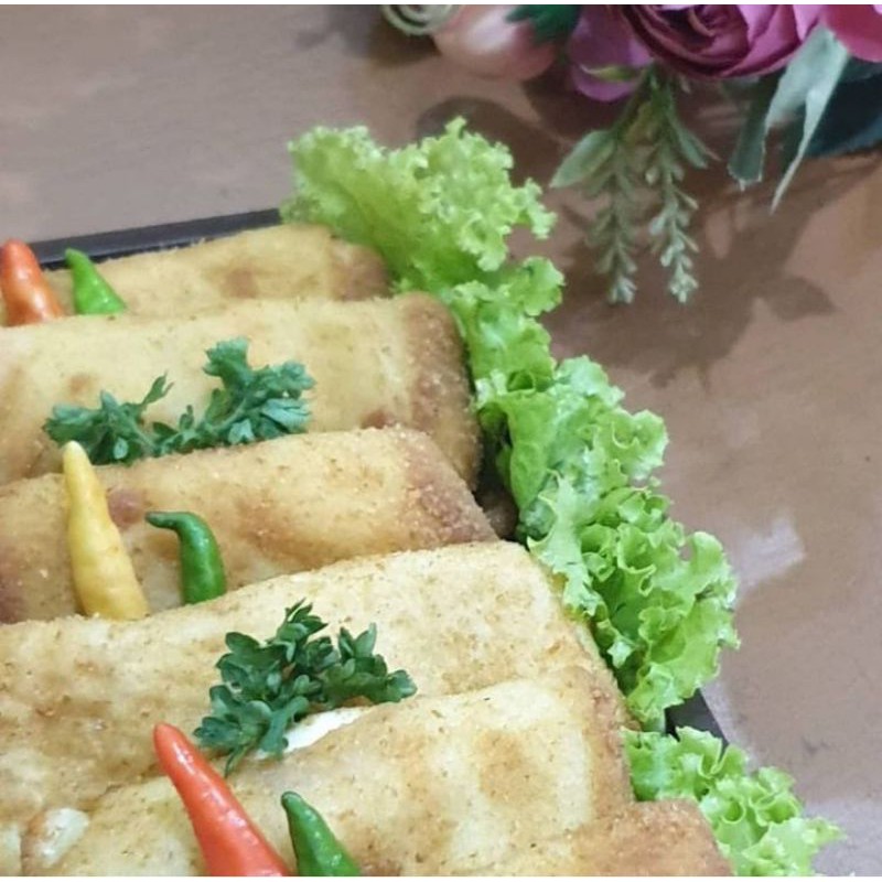 

RISOLES SOLO (ISI AYAM SUWIR) 1 PACK ISI 10 PCS FROZEN FOODS