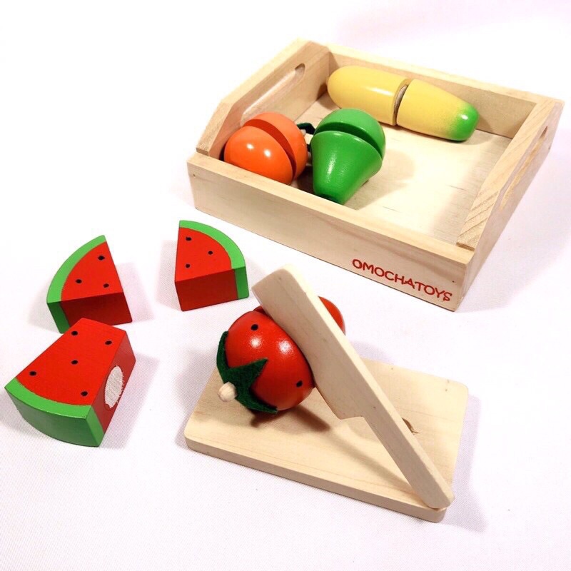 Wooden toy cutting fruits // Mainan kayu memotong buah
