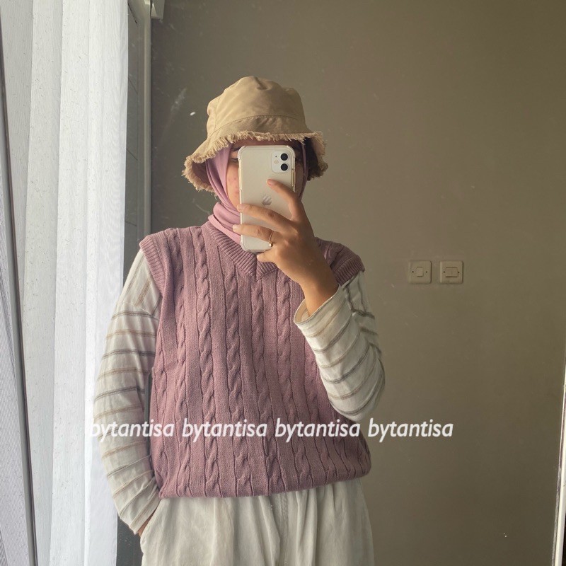 Vest Rajut Delmi | Rompi Rajut V Neck-Lavender Vest