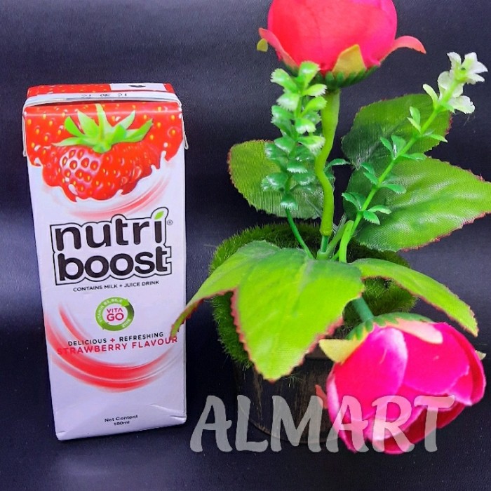 

susu nutriboost strawberry 180 ml