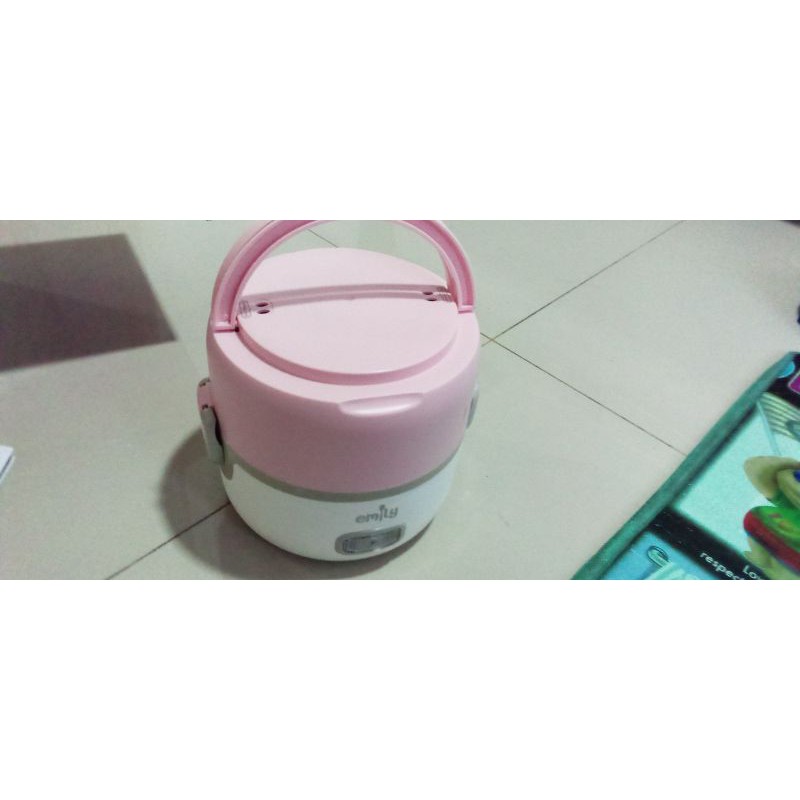 No Preloved ini baru lunch box electric emily