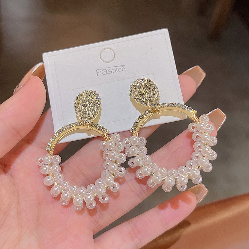 Anting Tusuk Bentuk Lingkaran Aksen Mutiara Bahan 925 silver