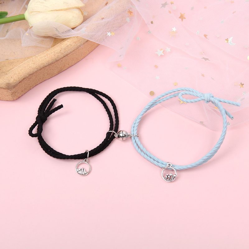 2pcs / Set Gelang Tali Persahabatan Bahan Stainless Steel Dengan Magnet Untuk Pasangan