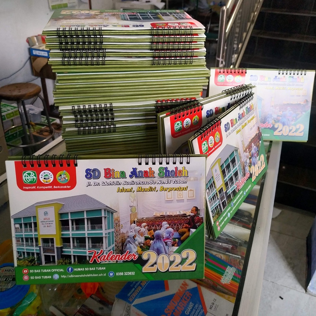 

Kalender Meja / Kalender Duduk (Ukuran Kalender 16x24 cm) Custom