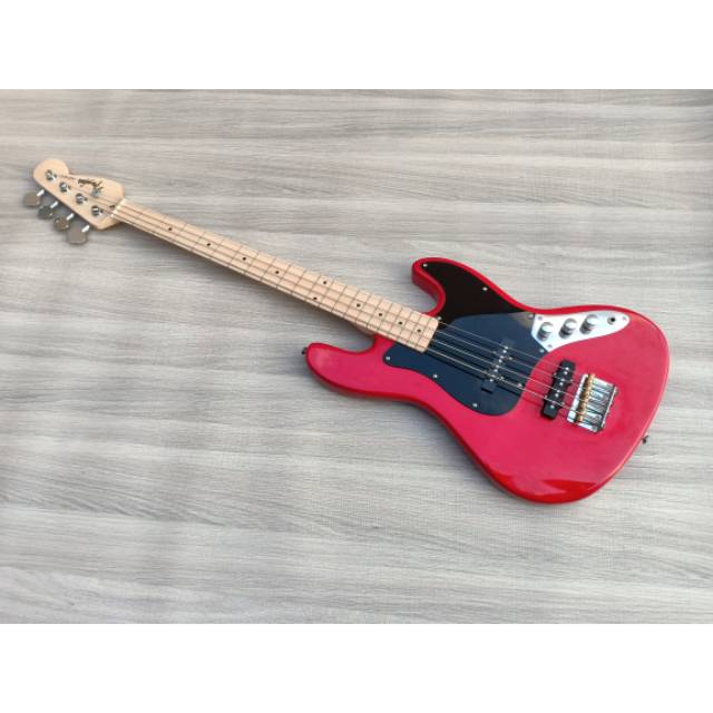 Bass Fender Jass Bass Merah Neck Mepple