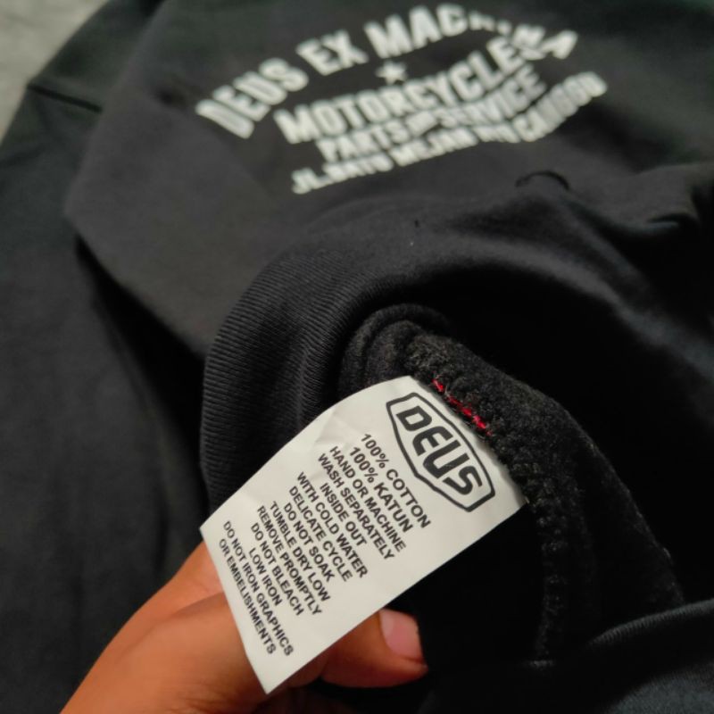 Hoodie Deus Tokyo Ex Machina / Canggu Fulltag &amp; Lebel