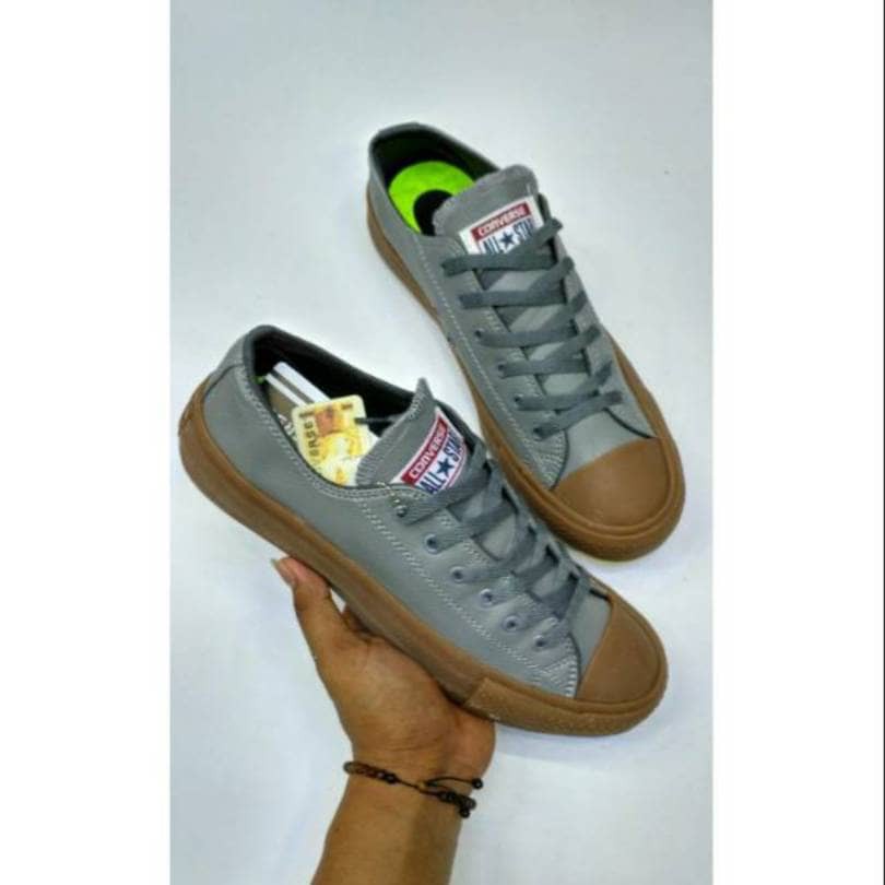 Sepatu Basket KuliahSepatu Converse All Star Leather Grade Original