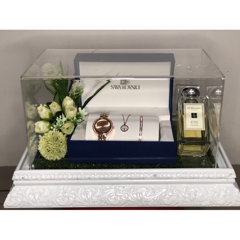 kotak seserahan hantaran akrilik acrylik acrilik acrylic satu set dengan nampan warna putih