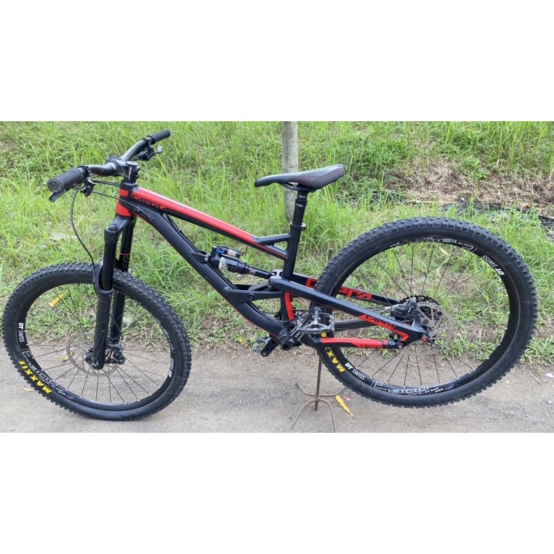 Sepeda YT Capra Alloy