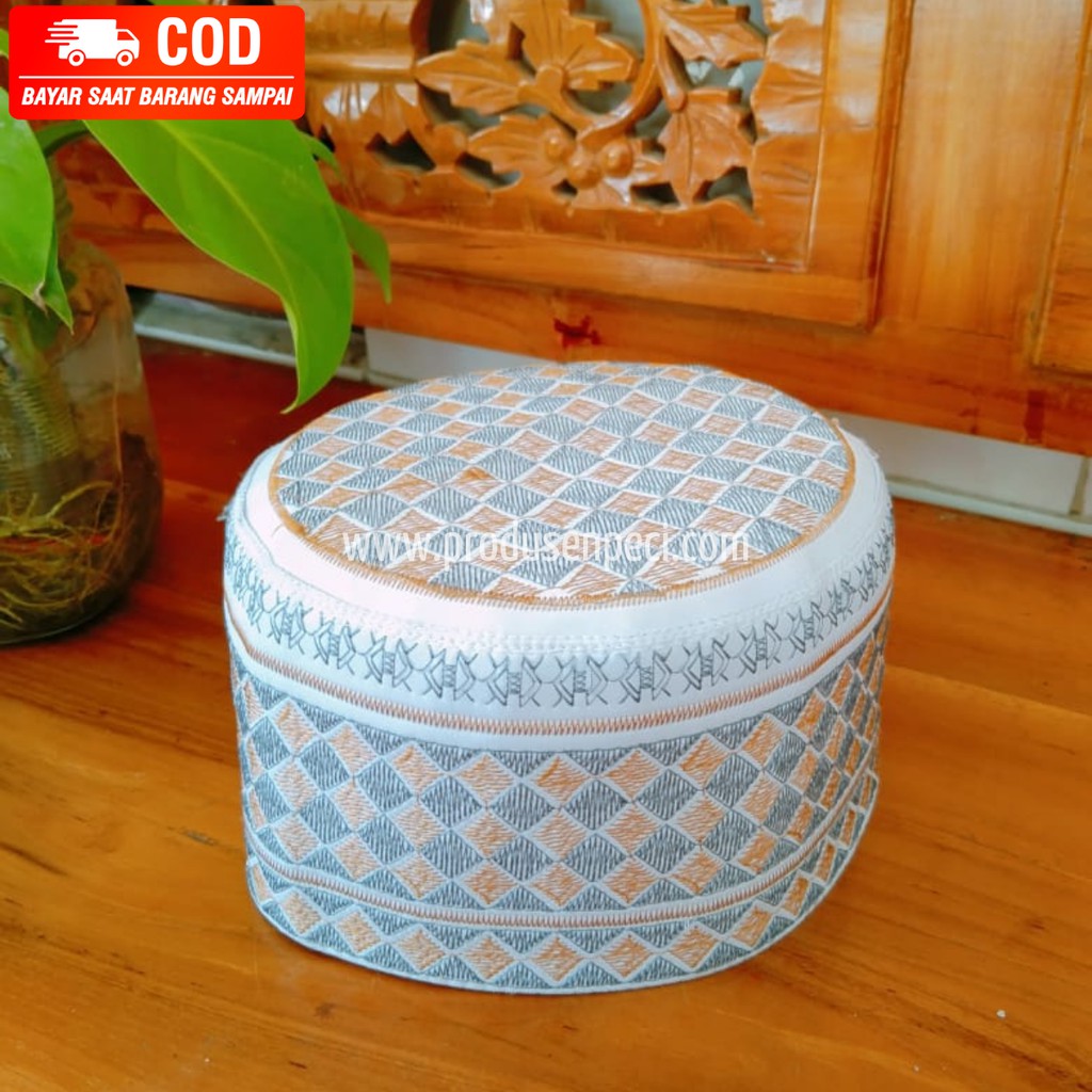 Peci Songkok Kopiah Haji Putih Motif Bordir Tinggi 12cm