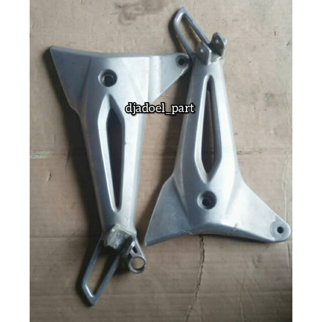 Footstep Foot Step Postep Belakang Supra Fit New Original