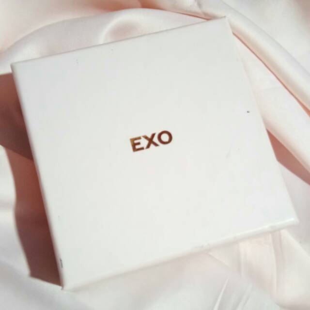 [EXO 8th Anniversary] Unicef X EXO Smile For U Silver