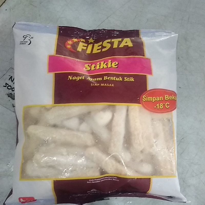 

FIESTA Stikie Naget ayam bentuk stik