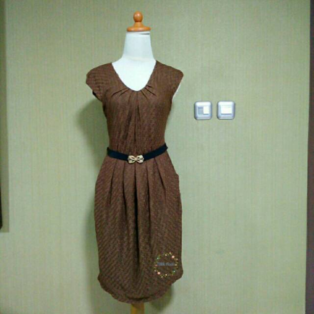 Ciel Midi Dress Brown Baju Bekas Wanita Gaun Pesta Coklat Preloved