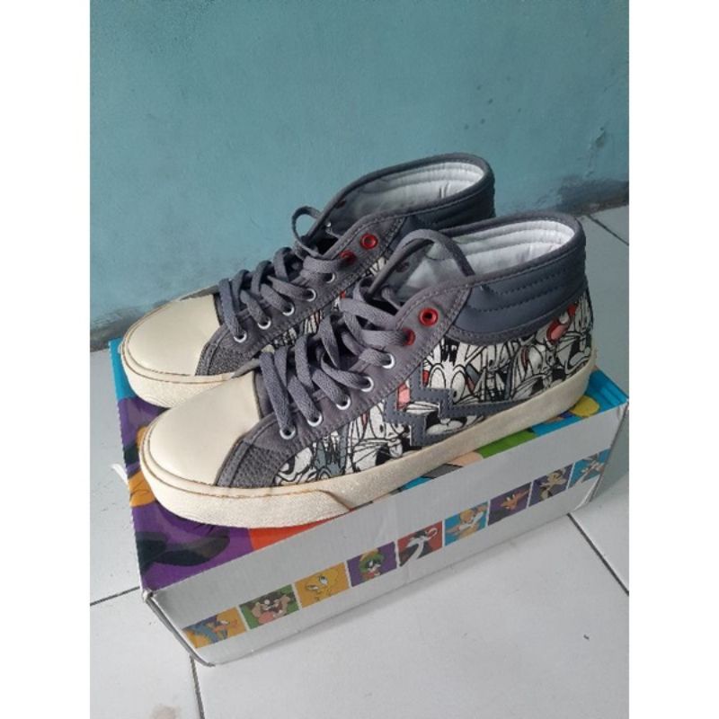 Geoff Max X Looney Tunes