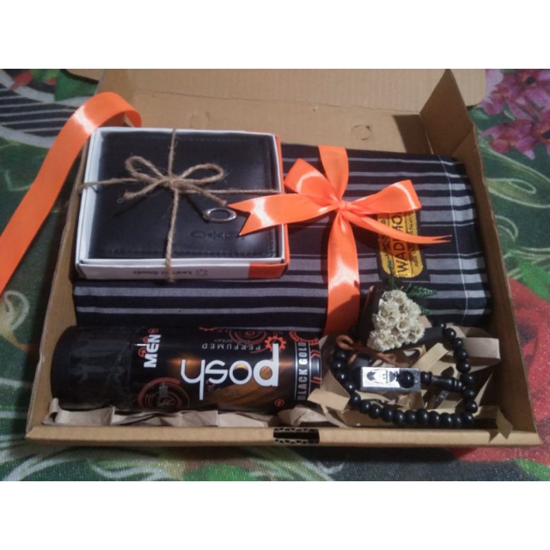 

hampers cowok/hampers alat sholat