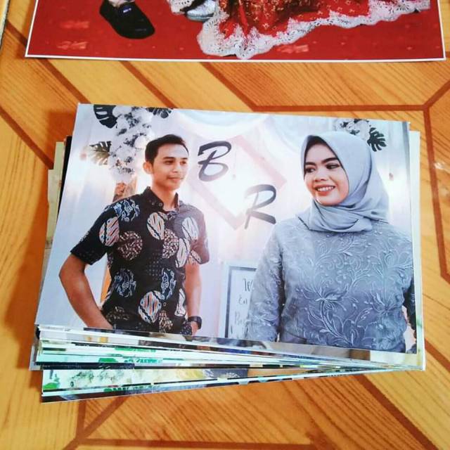 GLOSSY CETAK FOTO DIGITAL 2R 3R 4R 5R 6R ALL SIZE GLOSSY CETAK FOTO DIGITAL 2R 3R 4R 5R 6R ALL SIZE