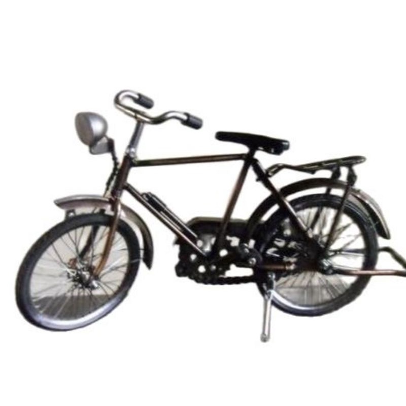 Miniatur sepeda besi dari besi mirip sesuai aslinya