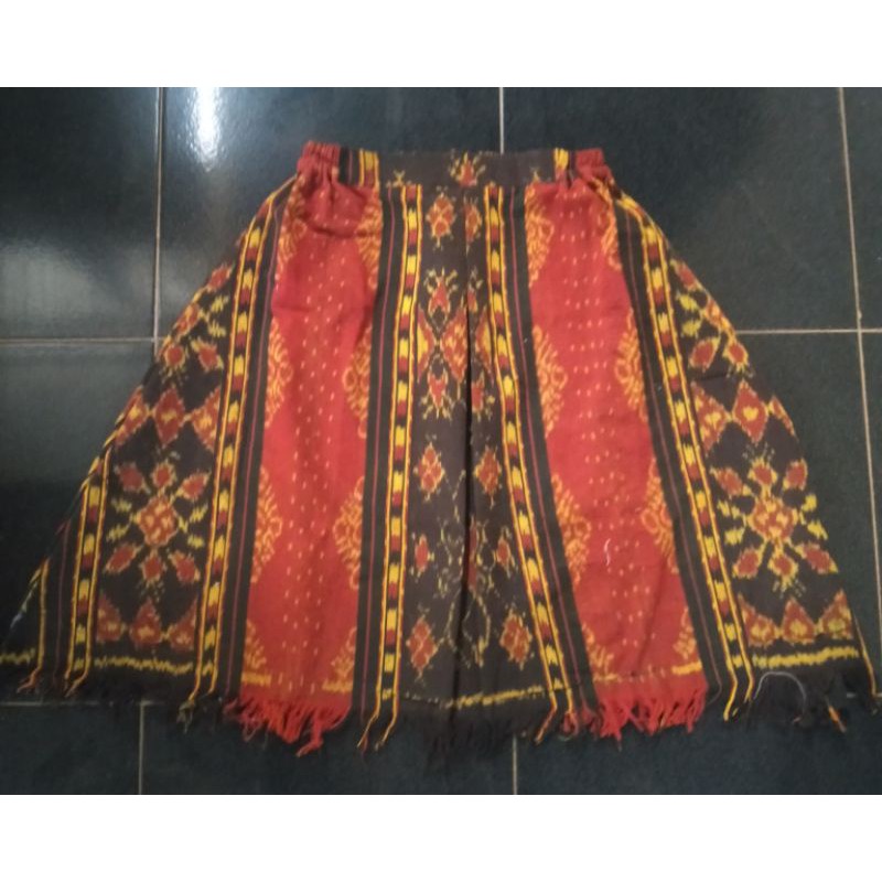 rok tenun motif kupang clasik C1