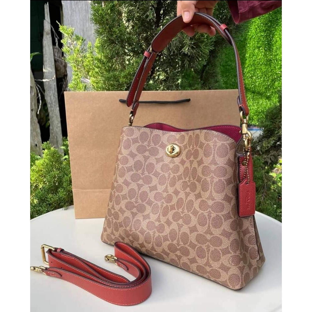 TAS COACH WILLOW SHOULDER BAG IN SIGNATURE CANVAS