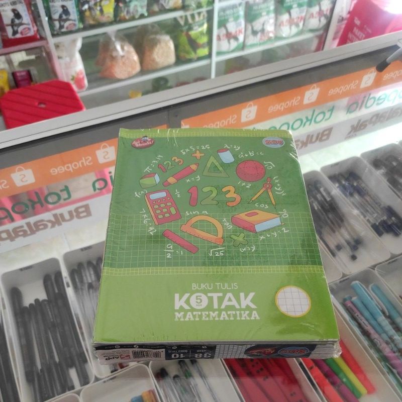 

Buku tulis strimin SIDU isi 38 lembar