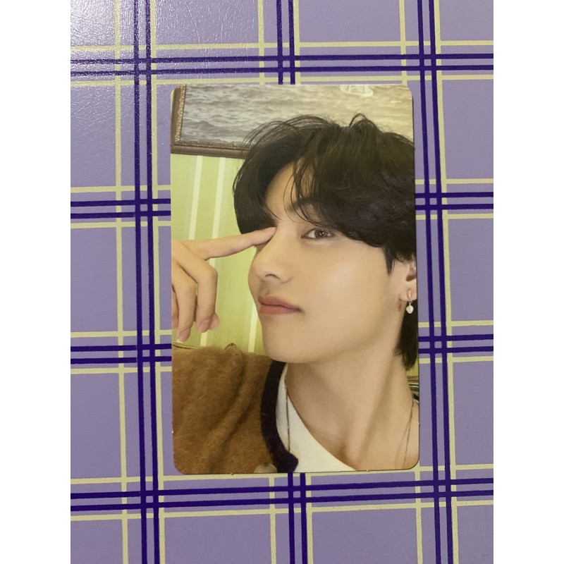 PC Random Taehyung BE Essential Edition[BOOKED]