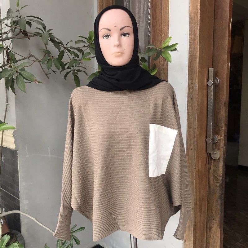 LEXA BATWING | BAJU SWEATER RAJUT | , ATASAN WANITA | BAJU RAJUT SAKU, BATWING SAKU-Frapucino