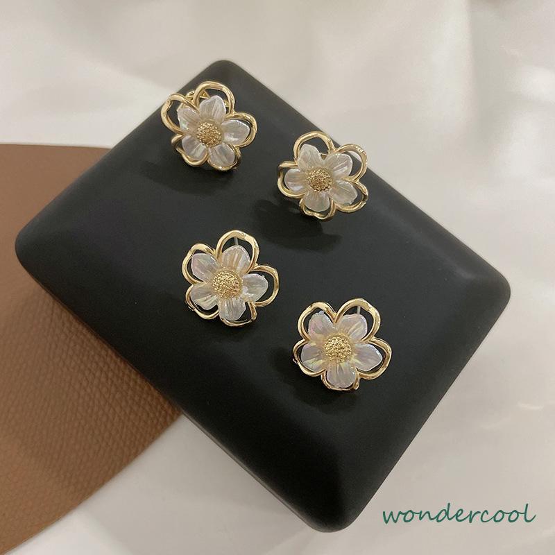 Simple Retro Super Fairy Double Layer Flower Earrings Wanita Anting Fashion Pribadi-Won