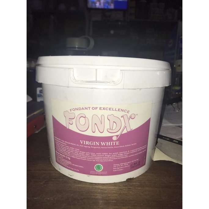 

Fondant Icing FondX Virgin White 5kg - Gosend Only!!! ---NEW---