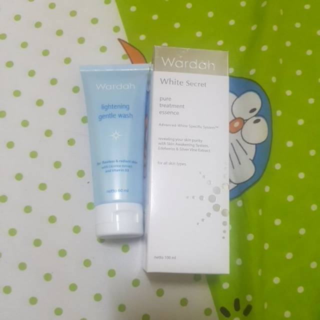 Wardah Lightening Face Wash + White Secret Essence