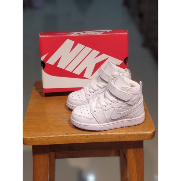 jordan kids white