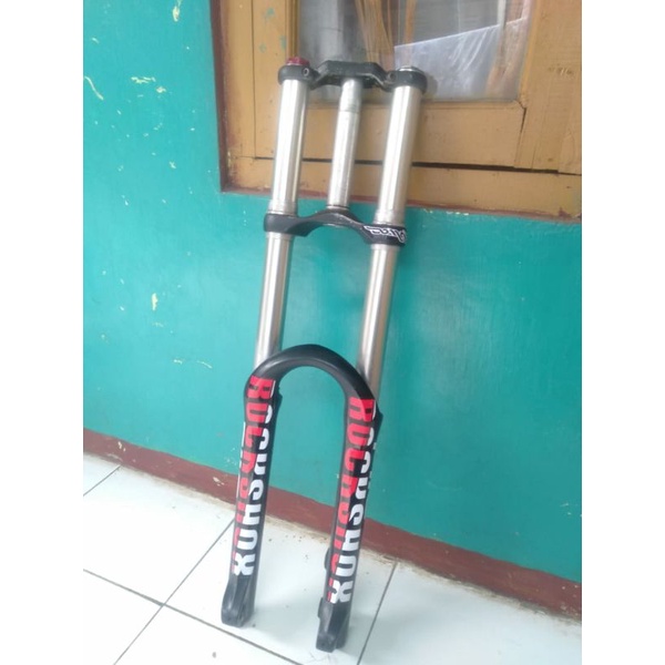 fork mtb double crown, RST r one, panjang travel 200