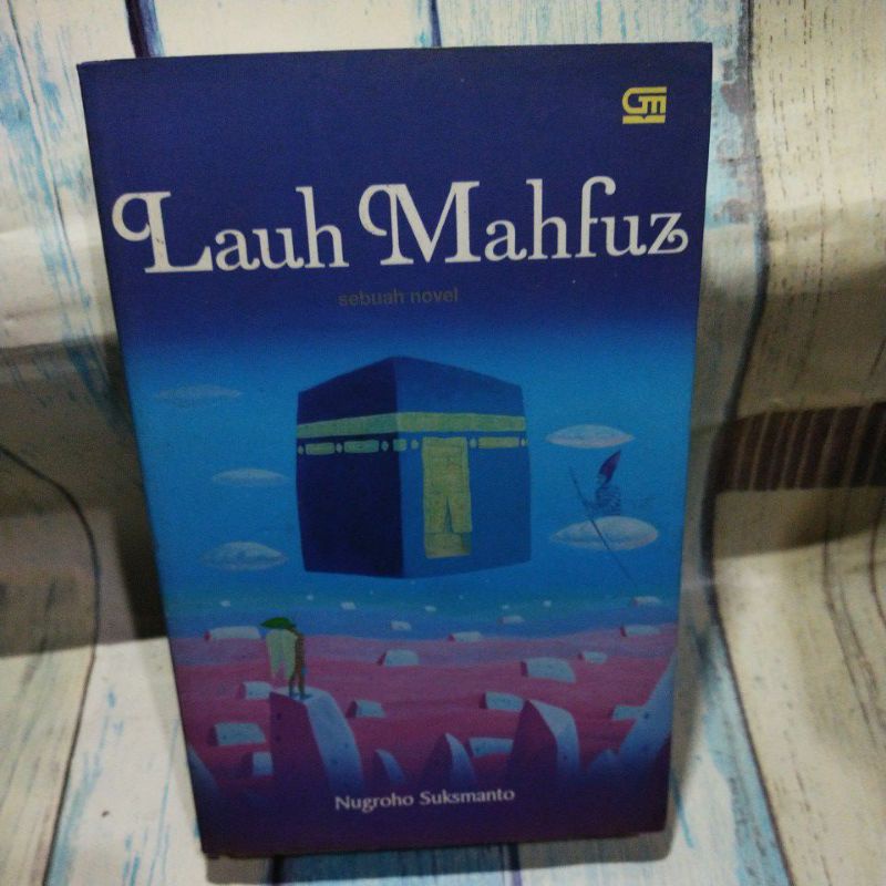 BUKU NOVEL LAUH MAHFUZ