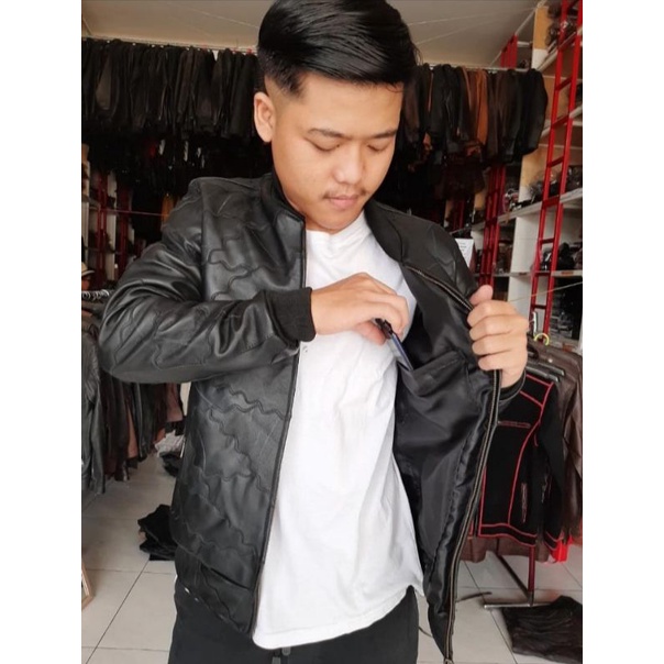 Jaket Pria Kulit Asli Domba Model Bomber Motif Sambungan Jaket Klasik Jaket Casual Jaket Motor New Elegant