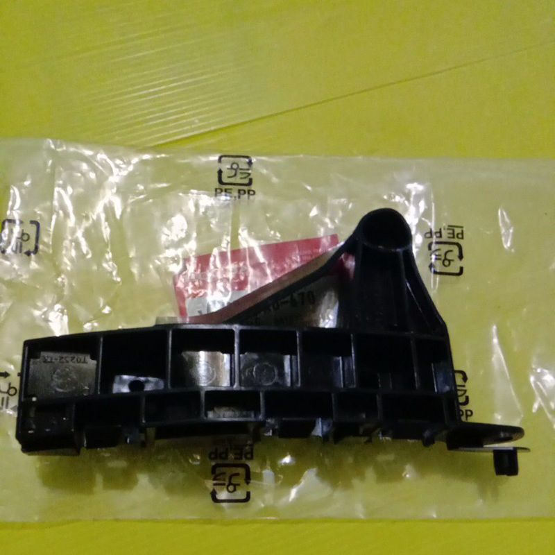 breket bemper depan Honda jazz RS 2012-2013 kanan