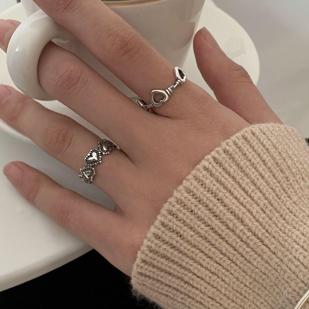 Mxbeauty Wanita Pembukaan Cincin Vintage Ins Huruf Hollow Punk Alloy Jari Perhiasan