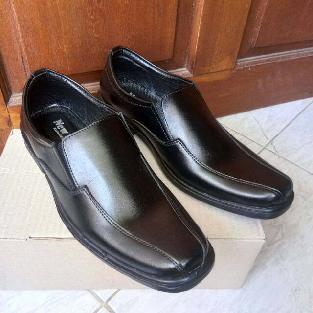 Sepatu pantofel fantovel dinas sekolah nyaman dipakai