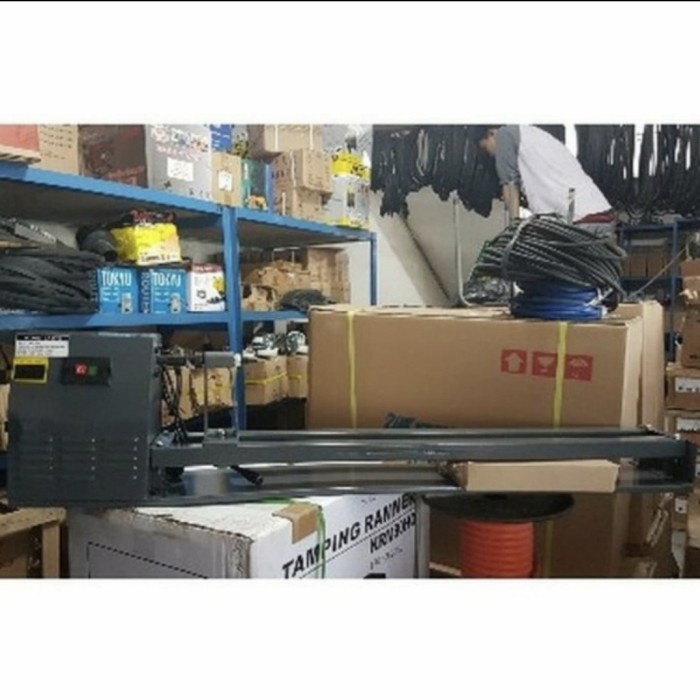 Mesin Bubut Kayu Pazto / Mesin Wood Lathe