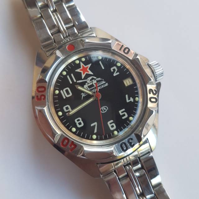 Jam rusia Vostok military Tank Automatic original