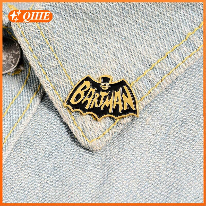 Bros Pin Enamel Desain Karakter Kartun Kelelawar Warna Hitam Untuk Hadiah