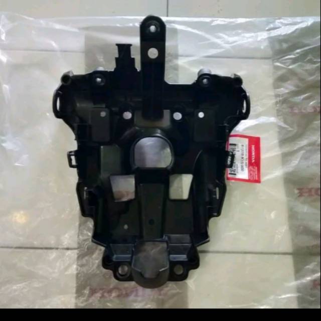 Batok belakang dudukan lampu depan CB 150 R old streetfire