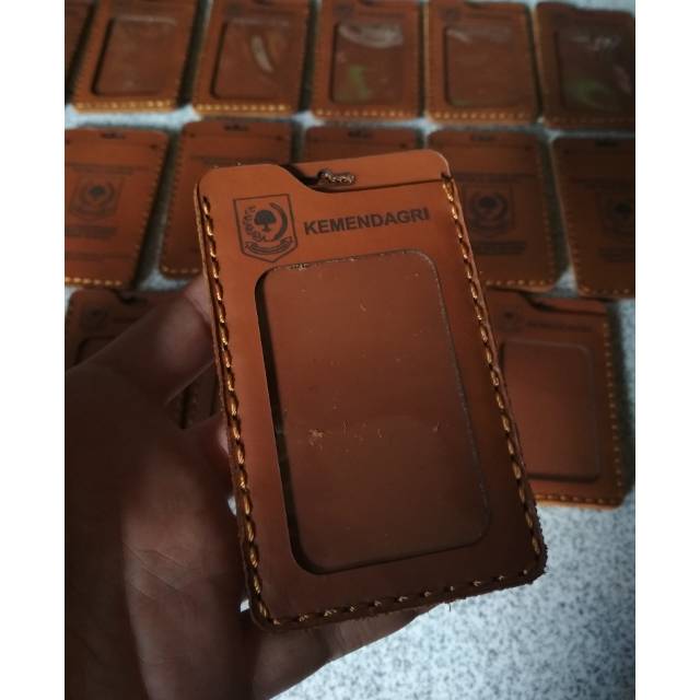 

Name tag kulit id card holder kulit