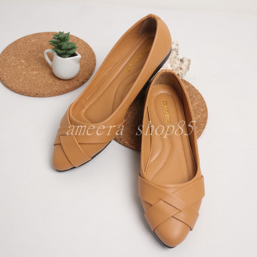 Sepatu Wanita Flatshoes gratica REMPEL Silang B05SL